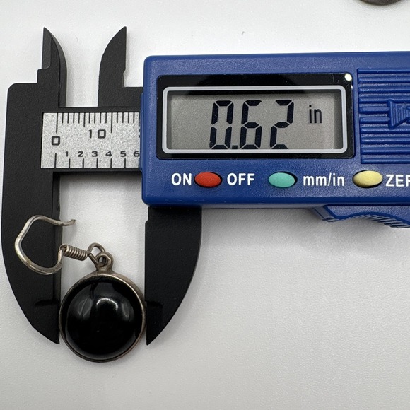 Charles Albert Sterling Silver Black Cabochon Round Dangle Earrings Hook 0.62in - Picture 6 of 8